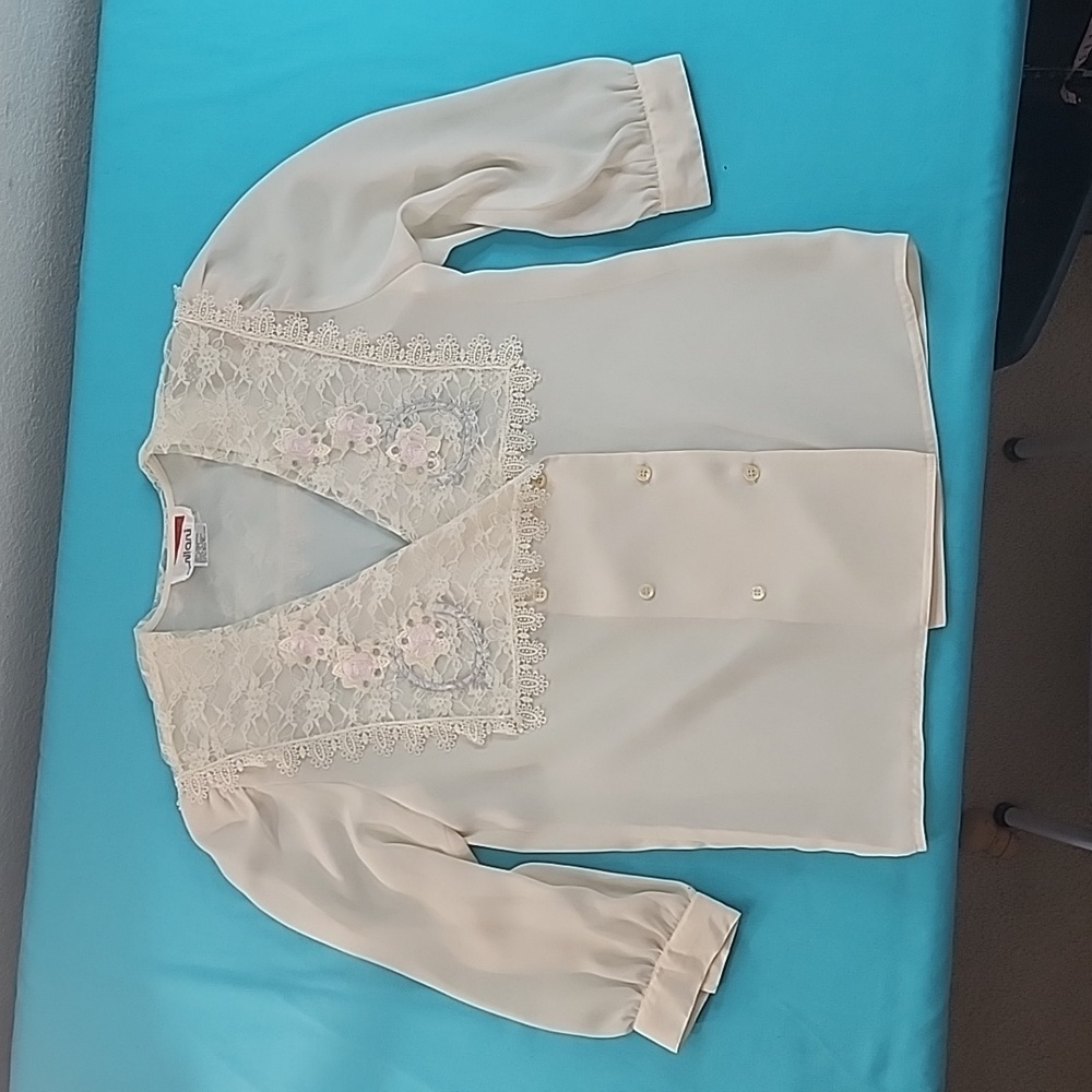 Vintage Nilani Box Lace Collar Double Breasted Button Up Blouse